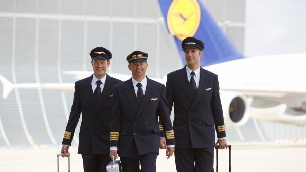 Lufthansa A380 pilots wear a silk tie