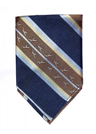 Mooney pocket square in chestnut and navy